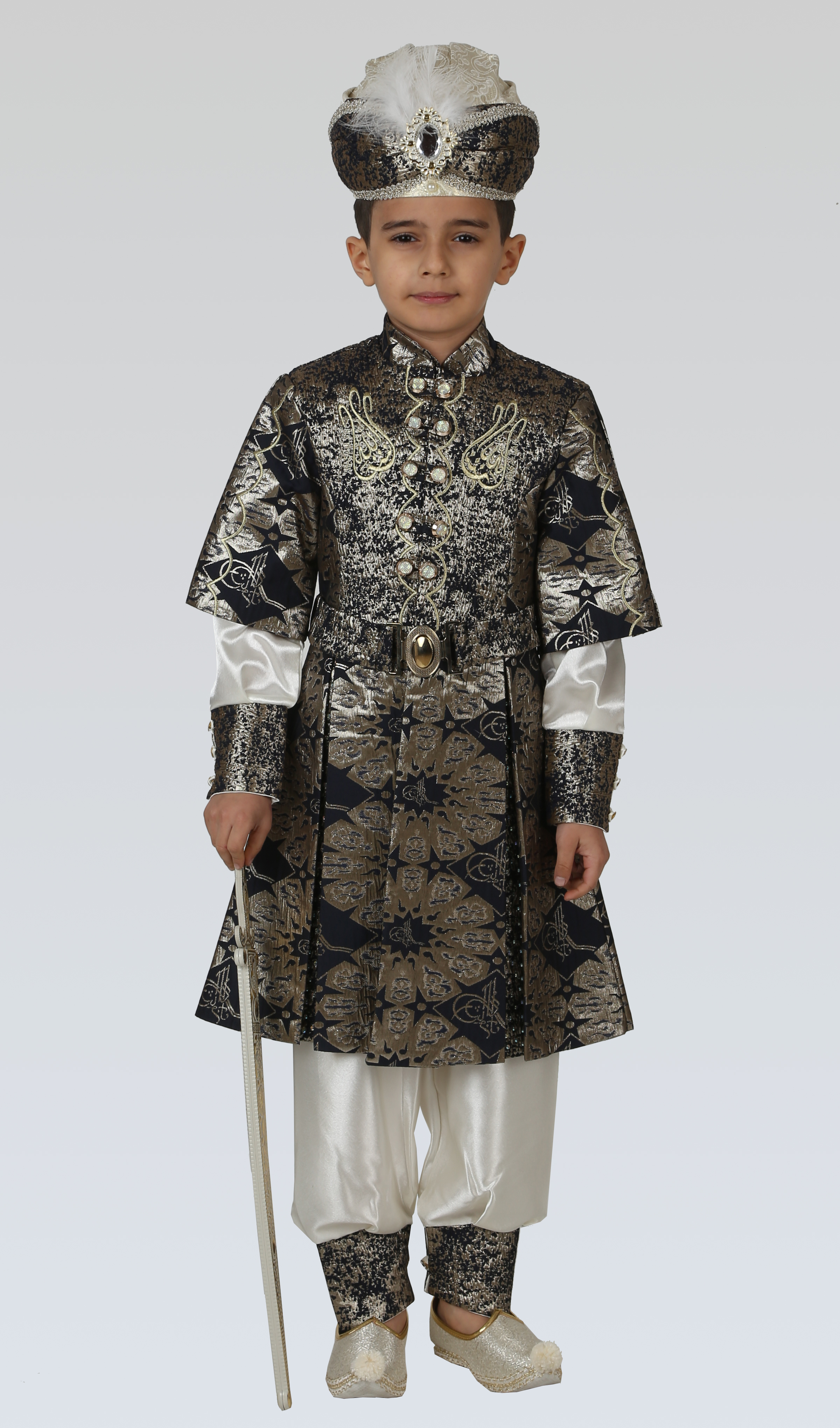 Çocuklarınızın Seveceği Sünnet Kıyafetleri Nasıl Seçilmeli | Emir ...