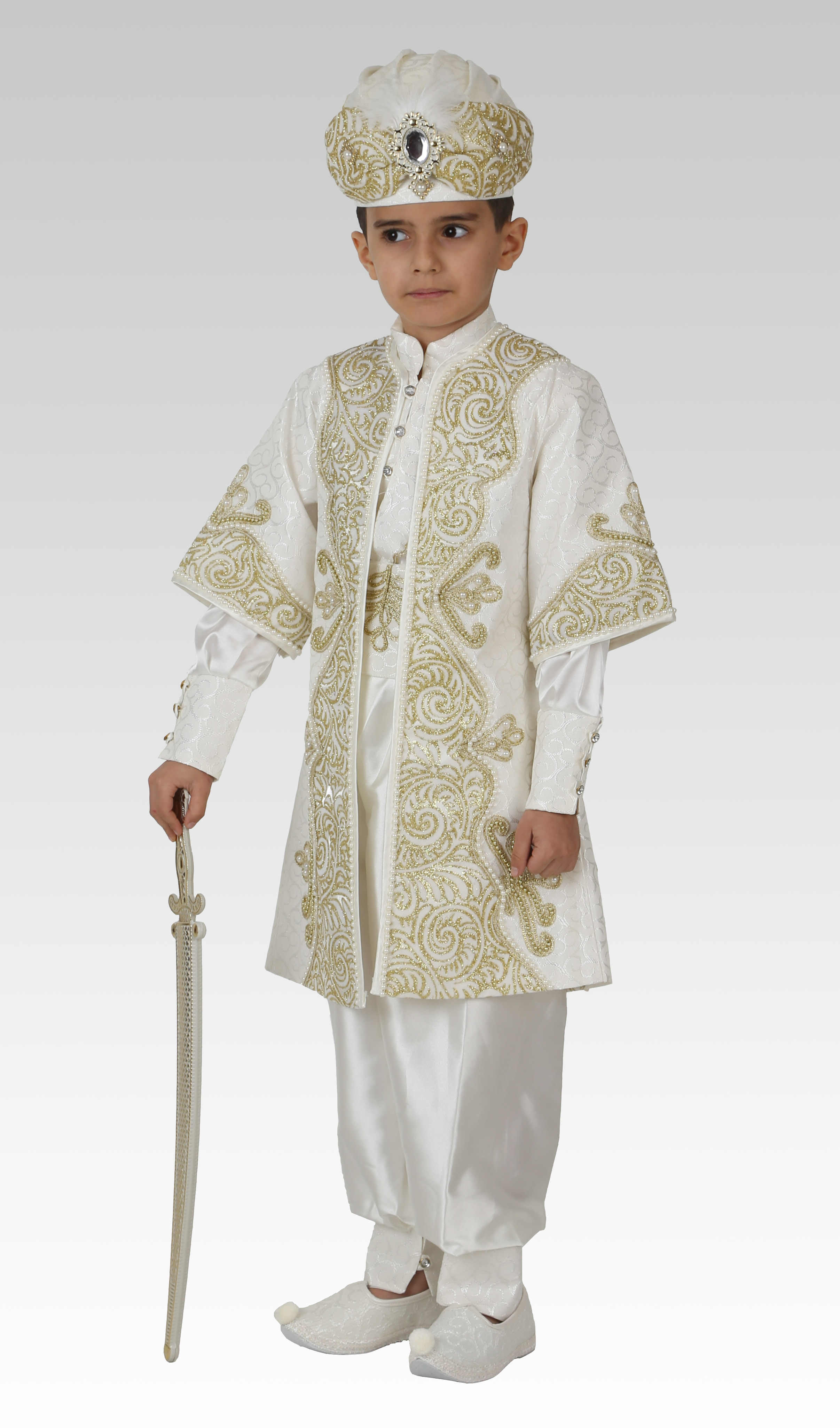 Çocuklarınızın Seveceği Sünnet Kıyafetleri Nasıl Seçilmeli | Emir ...