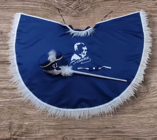 Atatürk Baskılı Özel Tüylü Pelerin, Şapka, Asa 